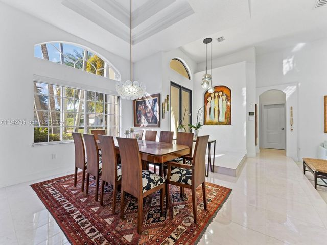 8945 SW 162nd Ter, Palmetto Bay, FL 33157