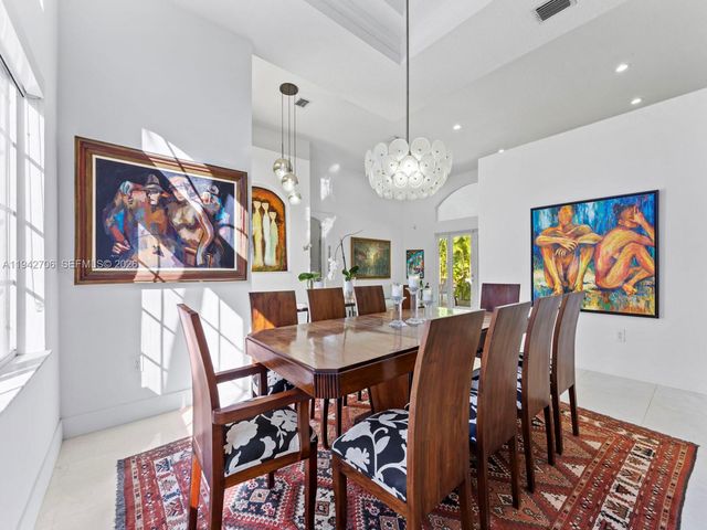 8945 SW 162nd Ter, Palmetto Bay, FL 33157