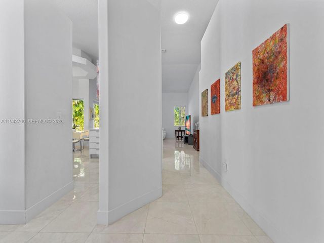 8945 SW 162nd Ter, Palmetto Bay, FL 33157