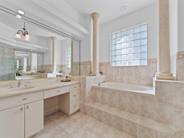 8945 SW 162nd Ter, Palmetto Bay, FL 33157