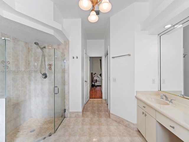 8945 SW 162nd Ter, Palmetto Bay, FL 33157