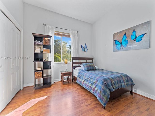 8945 SW 162nd Ter, Palmetto Bay, FL 33157