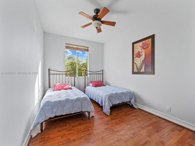 8945 SW 162nd Ter, Palmetto Bay, FL 33157