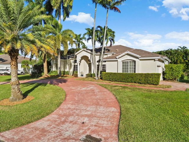 8945 SW 162nd Ter, Palmetto Bay, FL 33157