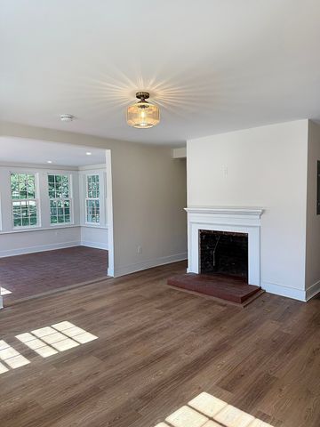 110 Edgell Rd 110, Framingham, MA 01701