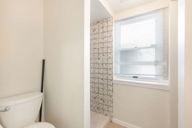 933 Columbia Court, Carol Stream, IL 60188