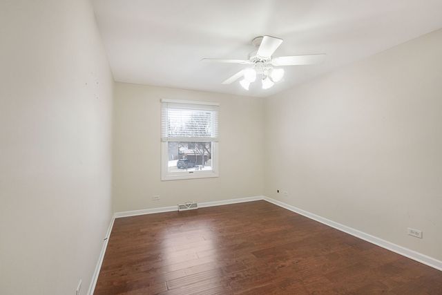 933 Columbia Court, Carol Stream, IL 60188