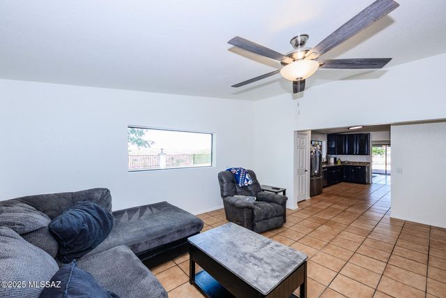 960 Via Puebla, Rio Rico, AZ 85648