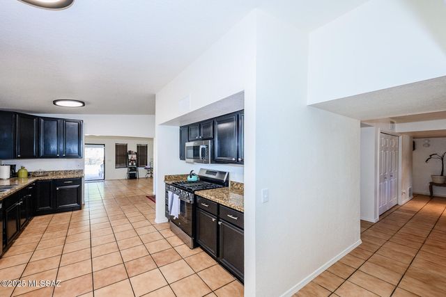 960 Via Puebla, Rio Rico, AZ 85648