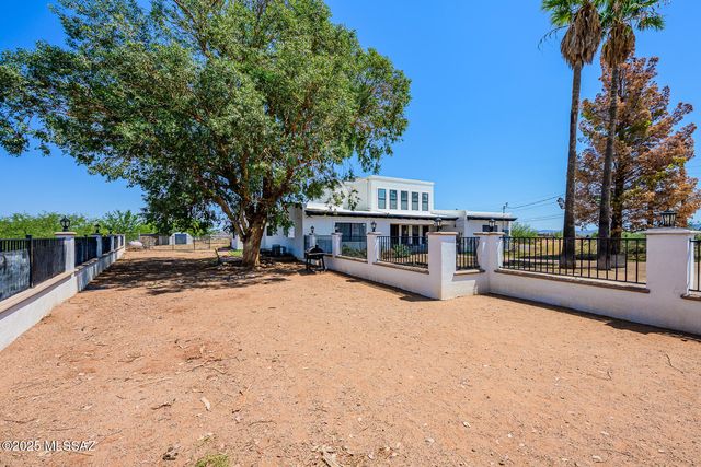 960 Via Puebla, Rio Rico, AZ 85648