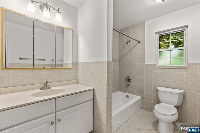 87 Poplar Street 4, Ramsey, NJ 07644