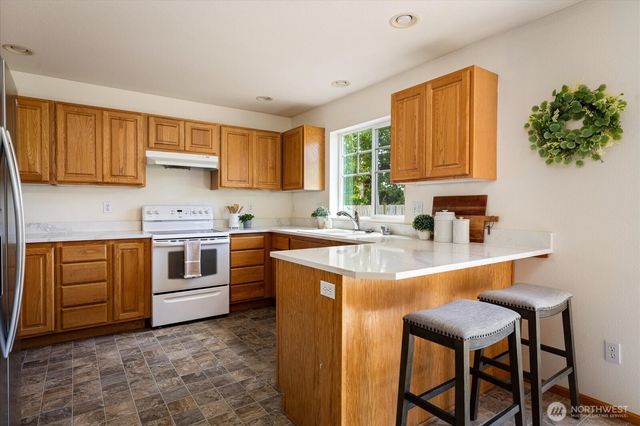 685 SW 1st Avenue, Oak Harbor, WA 98277