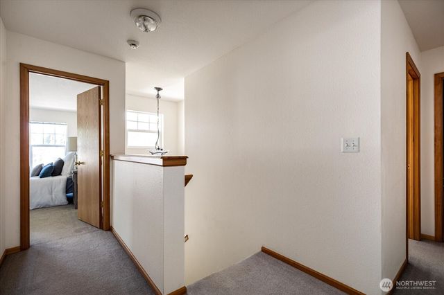 685 SW 1st Avenue, Oak Harbor, WA 98277