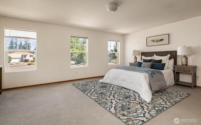 685 SW 1st Avenue, Oak Harbor, WA 98277