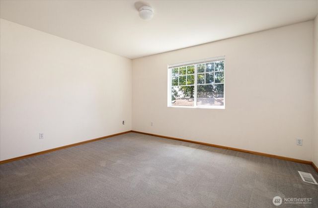 685 SW 1st Avenue, Oak Harbor, WA 98277