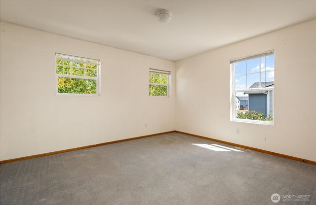 685 SW 1st Avenue, Oak Harbor, WA 98277