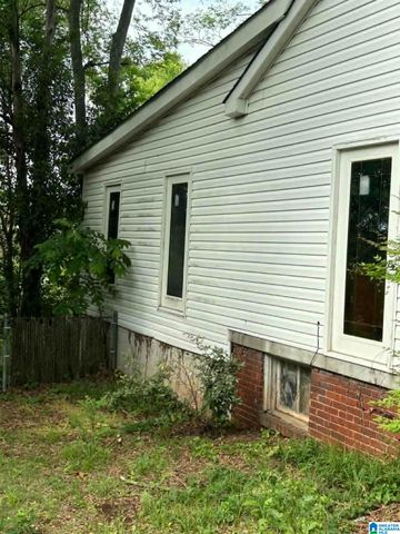1016 43RD PLACE W, Birmingham, AL 35208