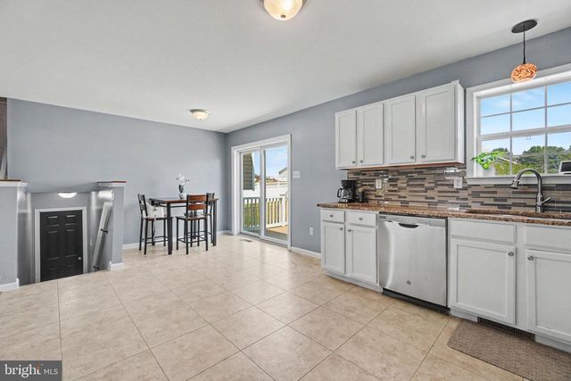 206 PIKE CT, Shippensburg, PA 17257