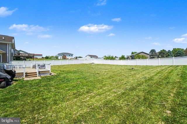 206 PIKE CT, Shippensburg, PA 17257