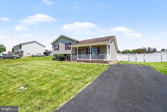 206 PIKE CT, Shippensburg, PA 17257