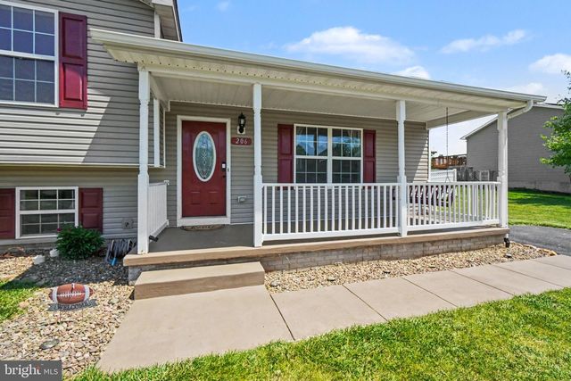 206 PIKE CT, Shippensburg, PA 17257