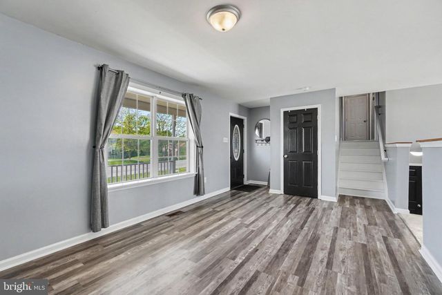 206 PIKE CT, Shippensburg, PA 17257