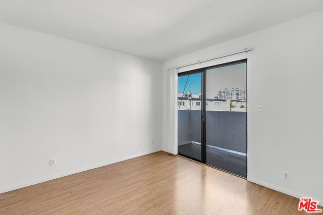 2490 Purdue Avenue 7, Los Angeles, CA 90064