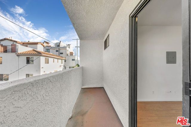 2490 Purdue Avenue 7, Los Angeles, CA 90064