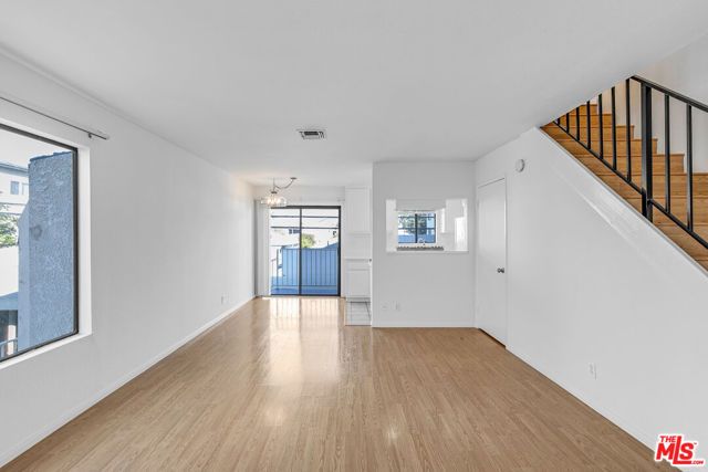 2490 Purdue Avenue 7, Los Angeles, CA 90064