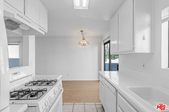 2490 Purdue Avenue 7, Los Angeles, CA 90064