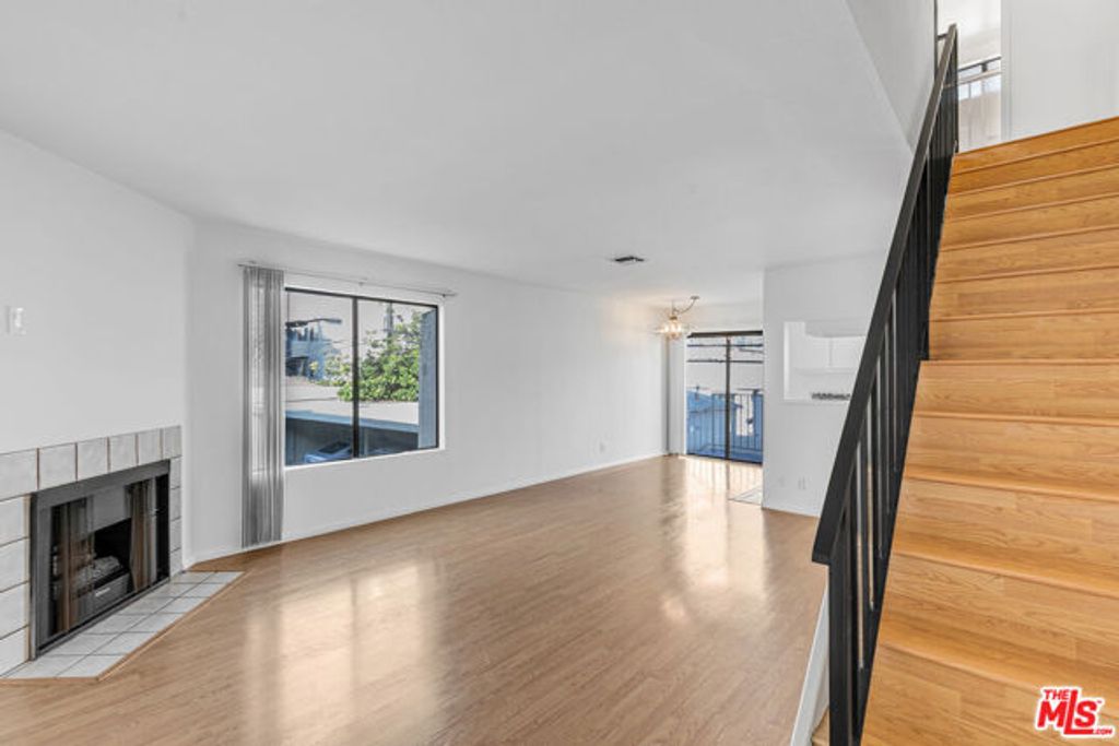 2490 Purdue Avenue 7, Los Angeles, CA 90064