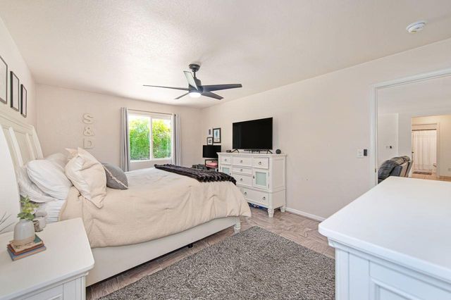 4749 Thoreau Dr, Cameron Park, CA 95682