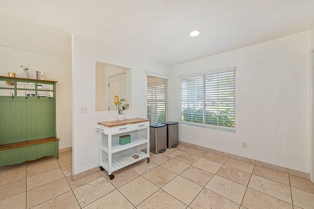 4749 Thoreau Dr, Cameron Park, CA 95682