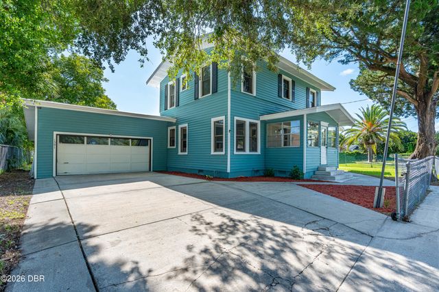 1591 Birmingham Avenue, Daytona Beach, FL 32117