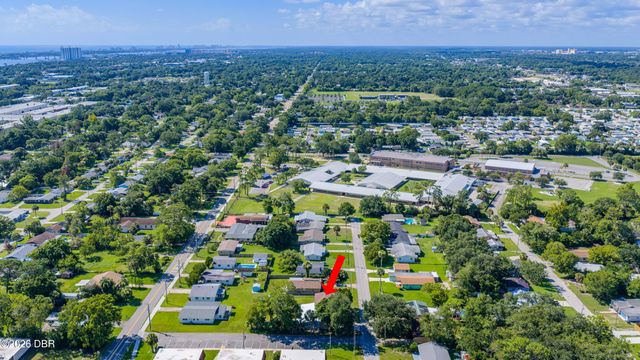 1591 Birmingham Avenue, Daytona Beach, FL 32117