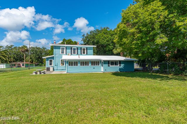1591 Birmingham Avenue, Daytona Beach, FL 32117