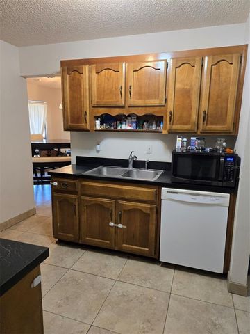 4320 SADDLEHORN TRAIL, Middleburg, FL 32068