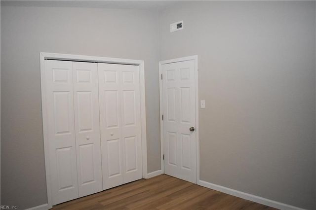 1209 Sparrow RD, Chesapeake, VA 23325