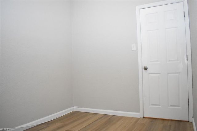 1209 Sparrow RD, Chesapeake, VA 23325