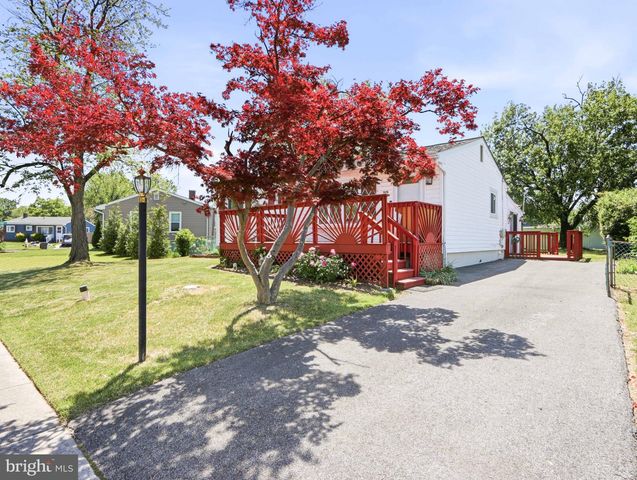 7878 CHEVERLY LN, Glen Burnie, MD 21060