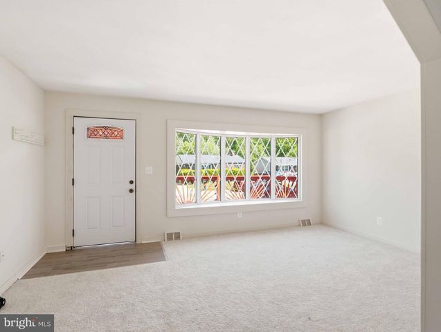 7878 CHEVERLY LN, Glen Burnie, MD 21060