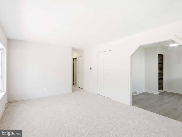 7878 CHEVERLY LN, Glen Burnie, MD 21060