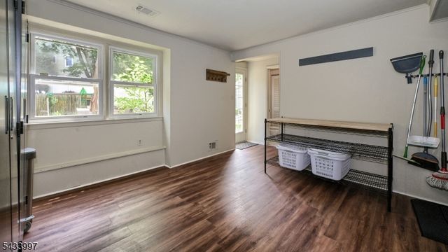 42 Stirling Ln, Wayne Twp., NJ 07470