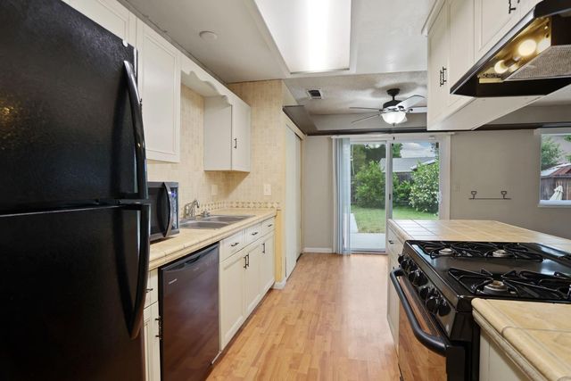 2401 Claridge Ln, Stockton, CA 95210