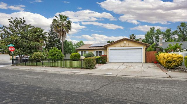 2401 Claridge Ln, Stockton, CA 95210