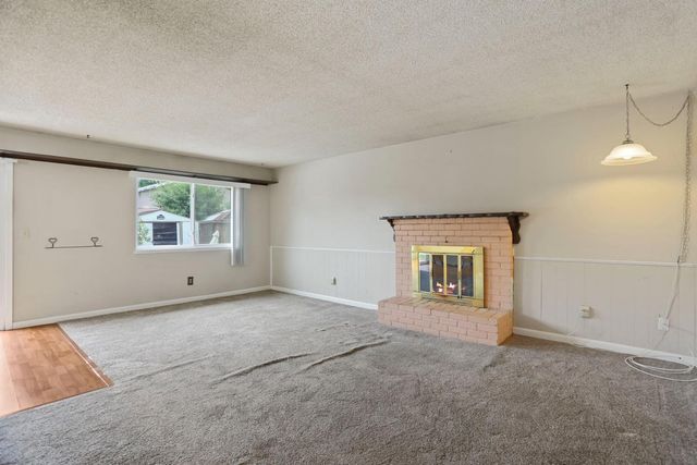 2401 Claridge Ln, Stockton, CA 95210