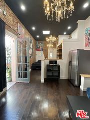 540 W 10th Street, Long Beach, CA 90813