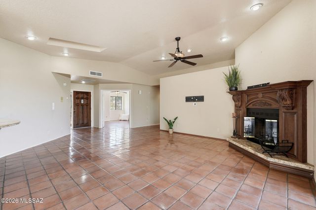 4221 N Summer Set Drive, Tucson, AZ 85750