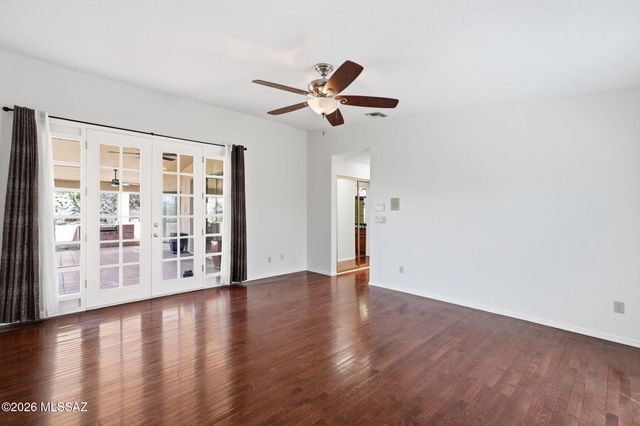 4221 N Summer Set Drive, Tucson, AZ 85750