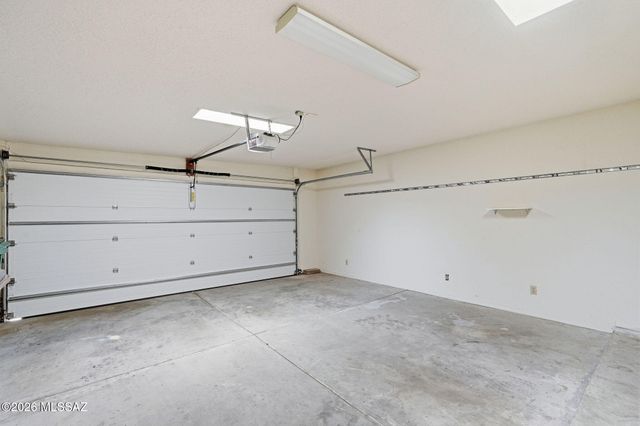 4221 N Summer Set Drive, Tucson, AZ 85750
